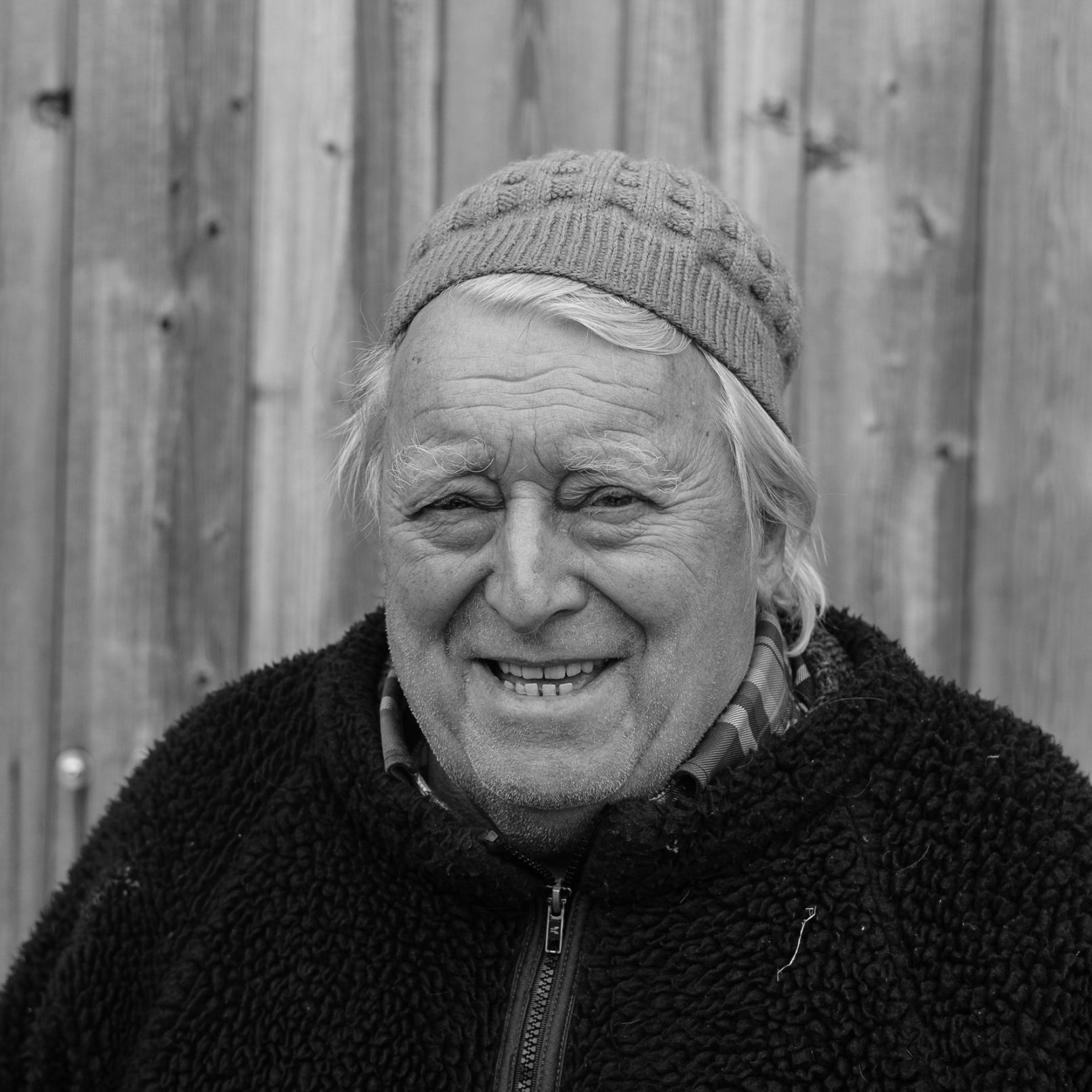 Portraitbuch, Portrait, Befragung, Mensch-Wolf, Rückehr Wölfe, Zusammenleben mit Wölfen, Koexistenz, Ko-Existenz