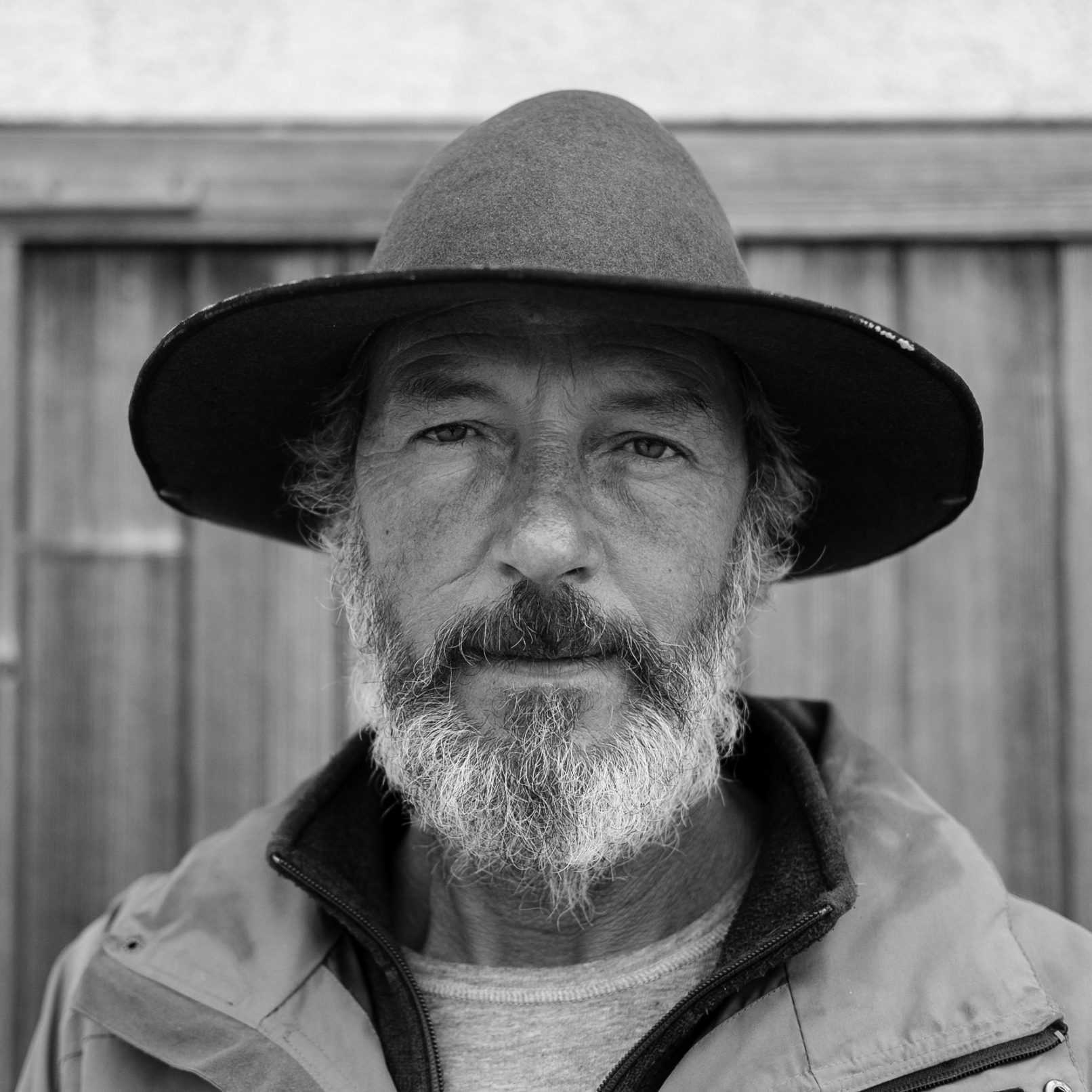 Portraitbuch, Hirte, Calanda, Portrait, Befragung, Mensch-Wolf, Rückehr Wölfe, Zusammenleben mit Wölfen, Koexistenz, Ko-Existenz